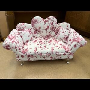 Labubu Velour Love Seat Jewelry Case 1pc